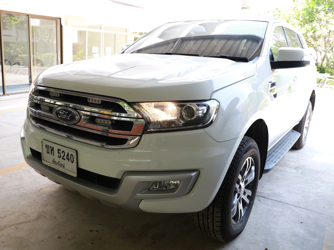 รถฟอร์ด Everest ป้ายทะเบียน ขห 5240 เชียงใหม่